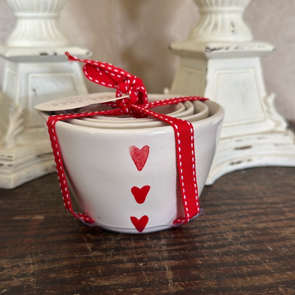Rae Dunn Valentines water color Measuring cups